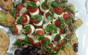 Vorspeisenbuffet - Tomaten mit Mozarella